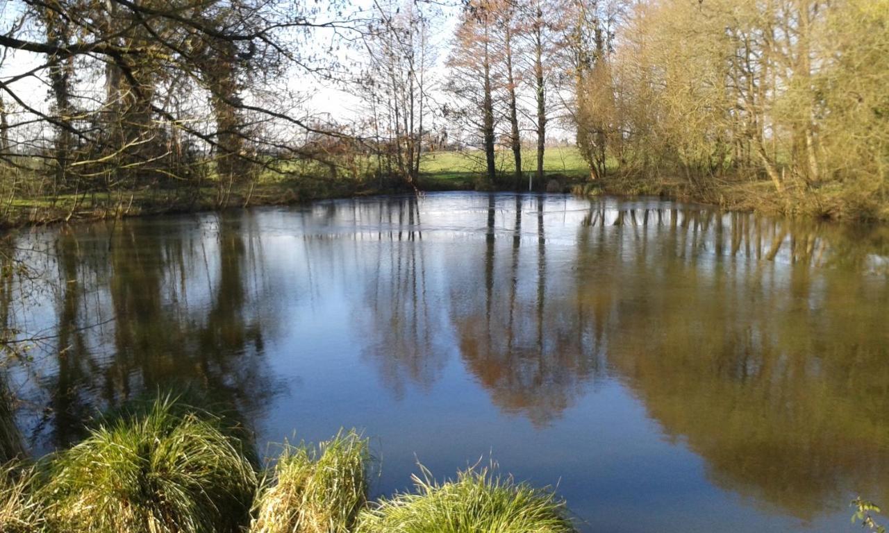 Les Petites Rives De La Motte Villa Pleugueneuc ภายนอก รูปภาพ